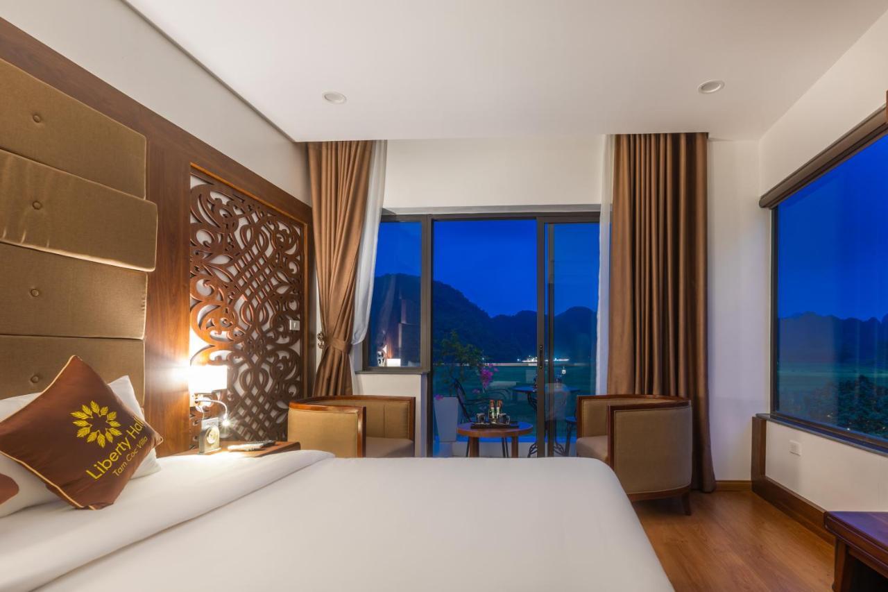 ลิเบอร์ตี้ ฮอลล์ ตัมก็อก โฮเทล แอนด์ วิลลา Hotel นิญบิ่ญ ภายนอก รูปภาพ