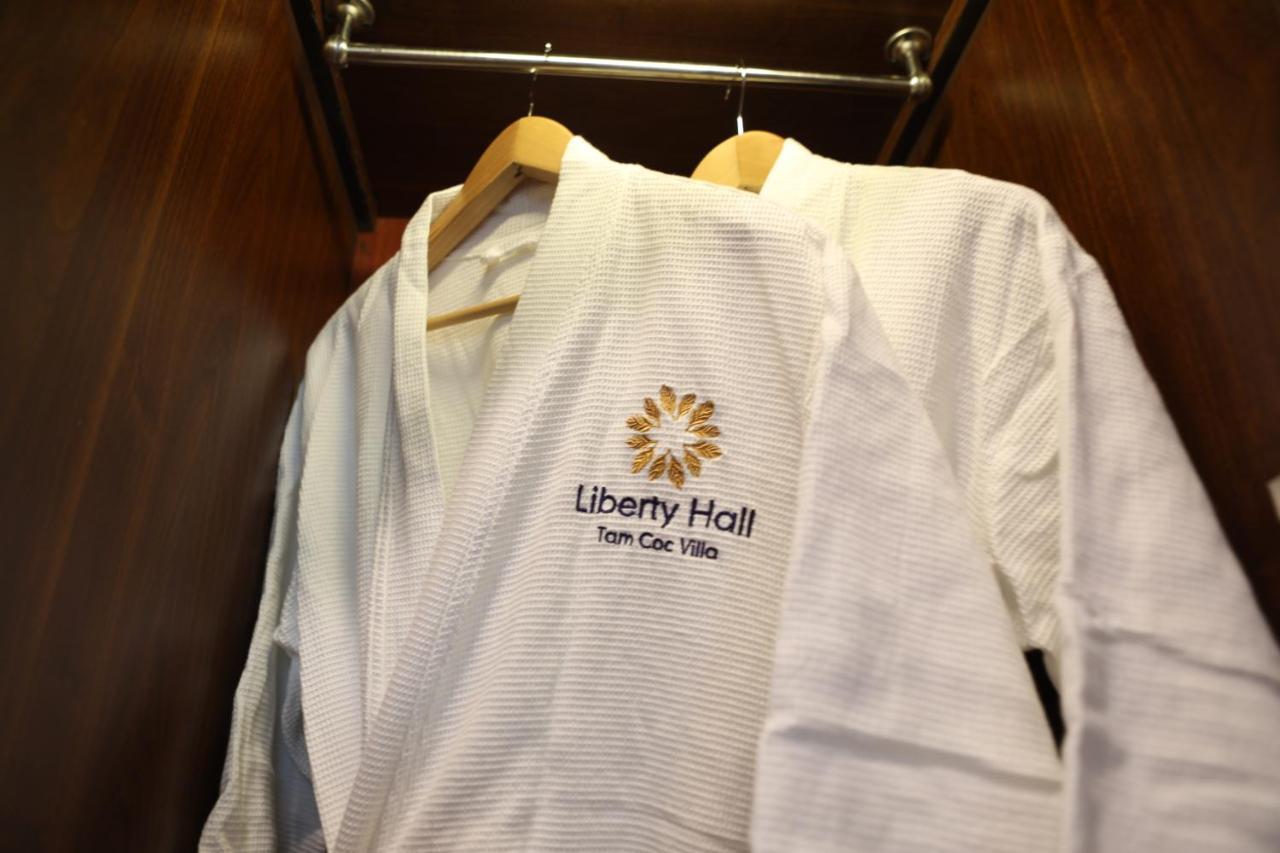 ลิเบอร์ตี้ ฮอลล์ ตัมก็อก โฮเทล แอนด์ วิลลา Hotel นิญบิ่ญ ภายนอก รูปภาพ
